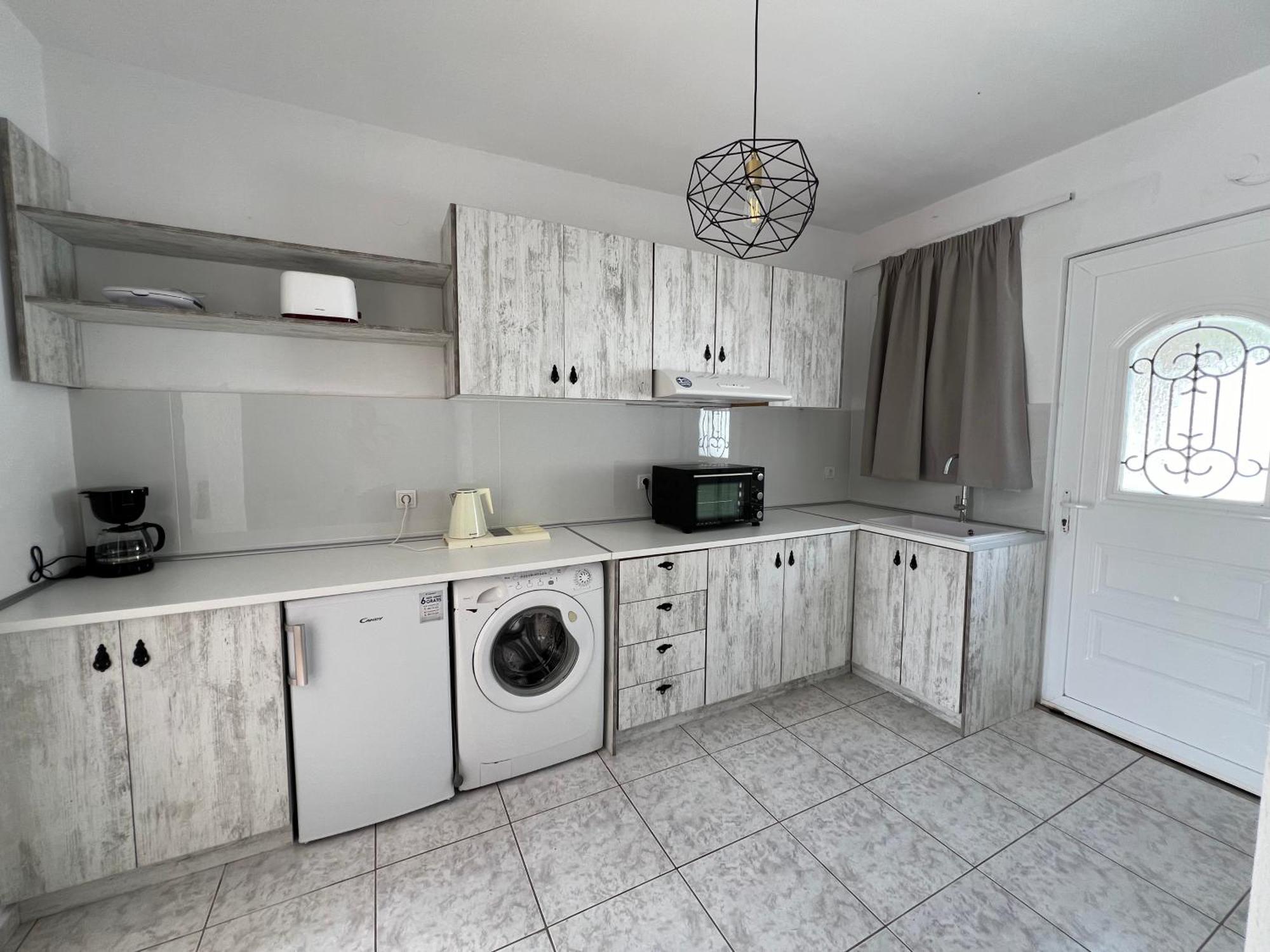 Nikos Studios Livadia  Екстериор снимка