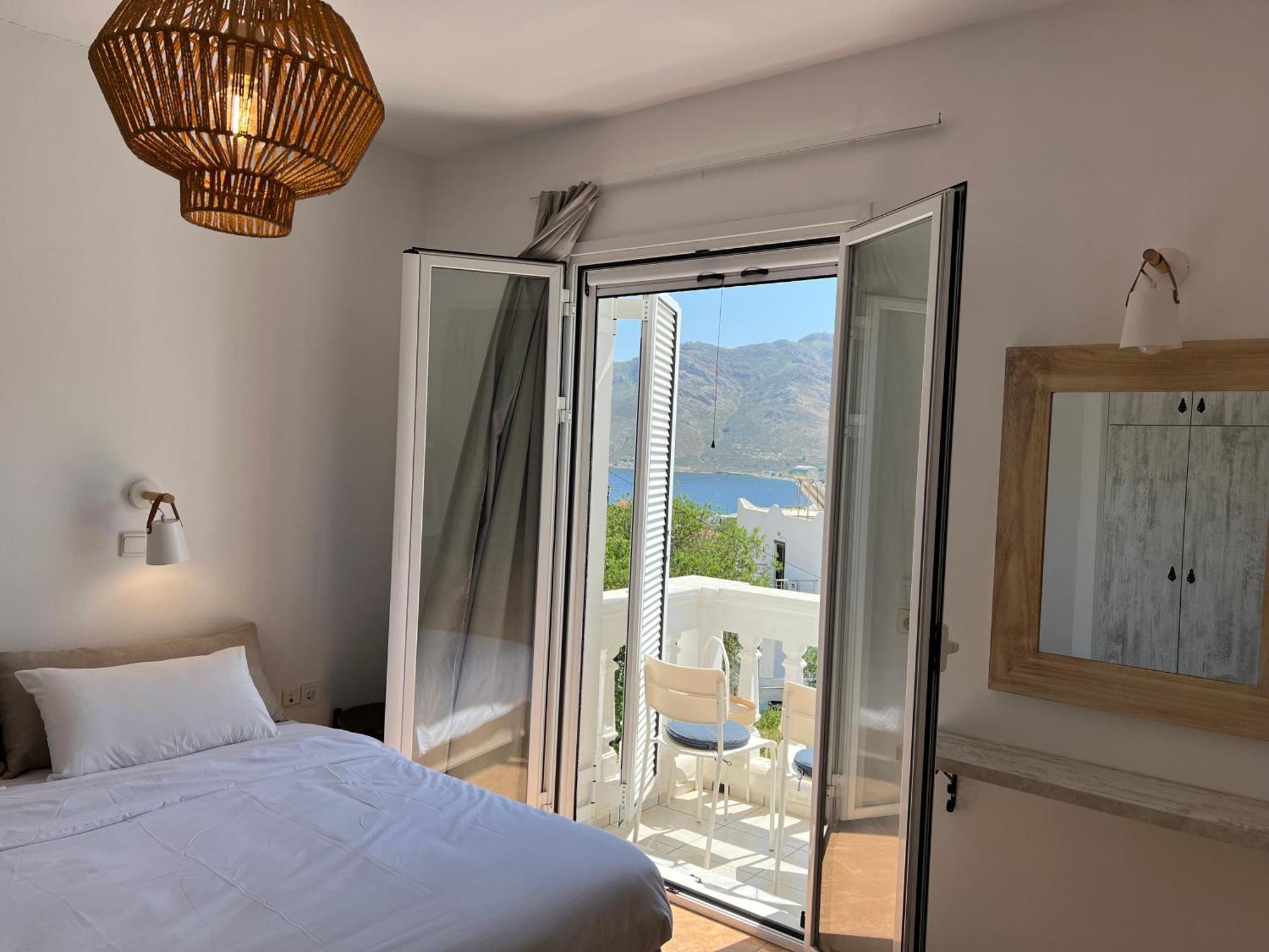 Nikos Studios Livadia  Екстериор снимка