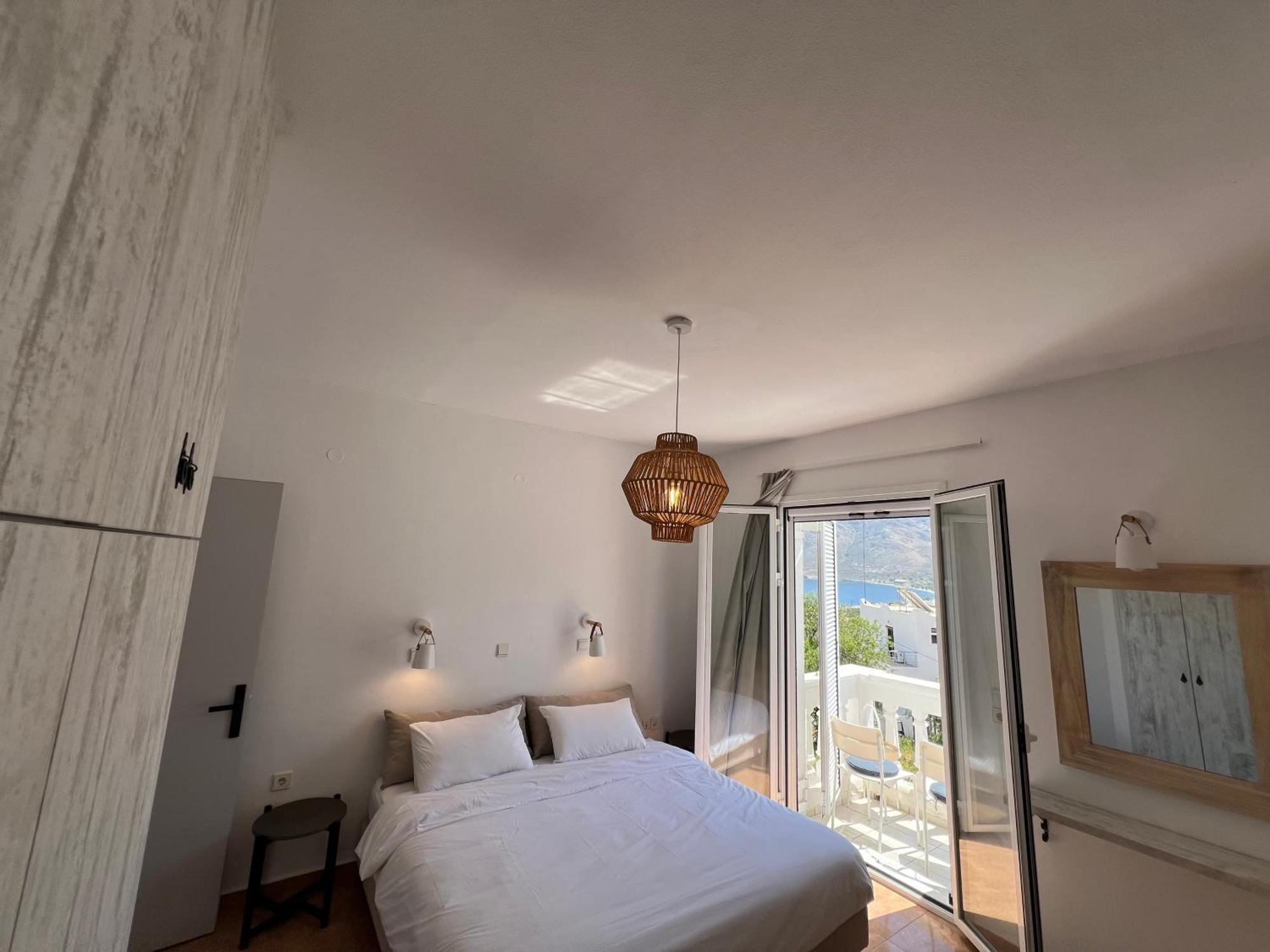 Nikos Studios Livadia  Екстериор снимка